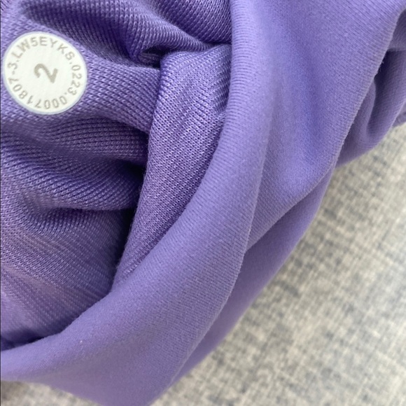 Lululemon Women’s Purple Wunder Under Leggings with Pockets 25” - Picture 2 of 7